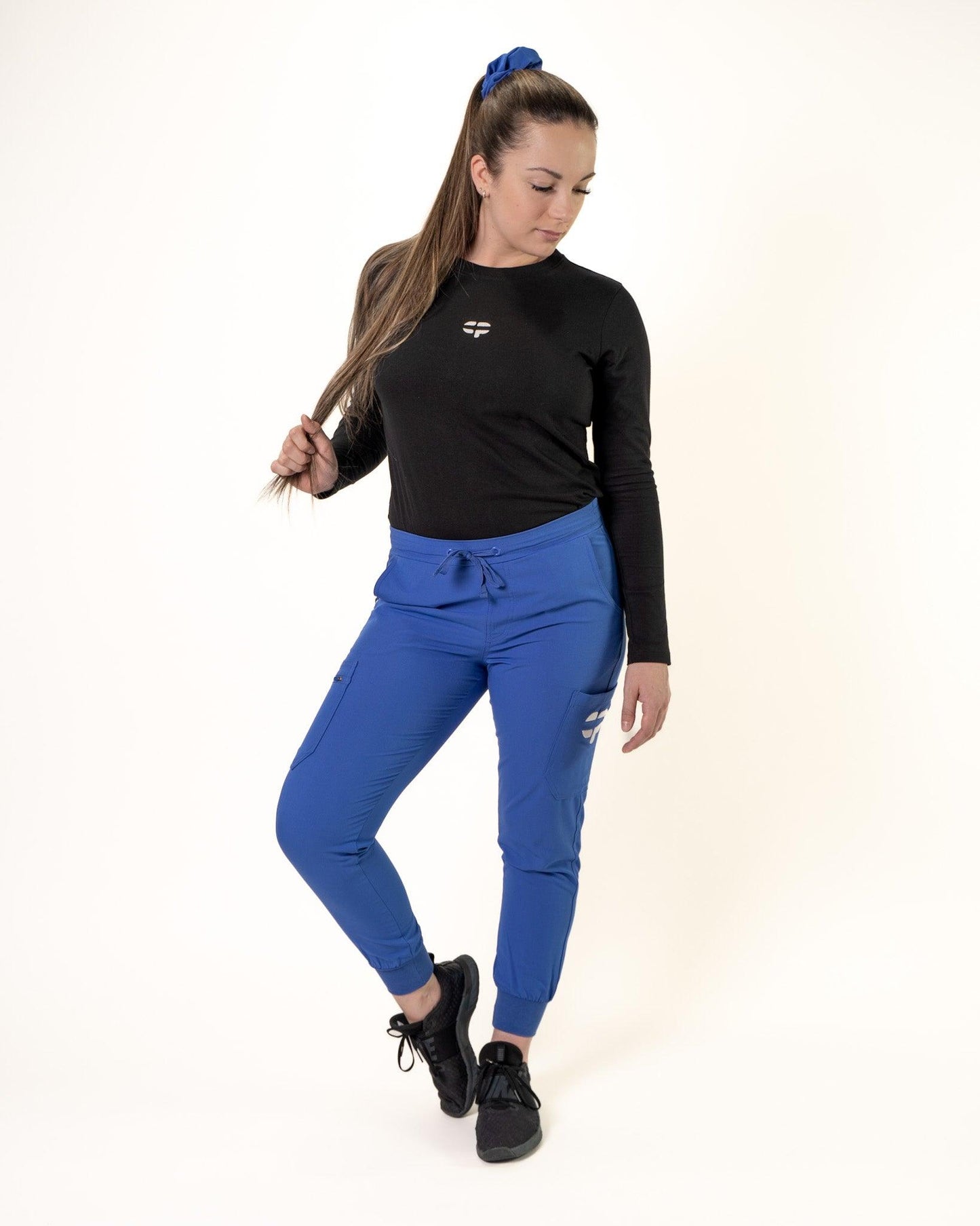 Chandail uniforme noir, manches longues, cp vêtements